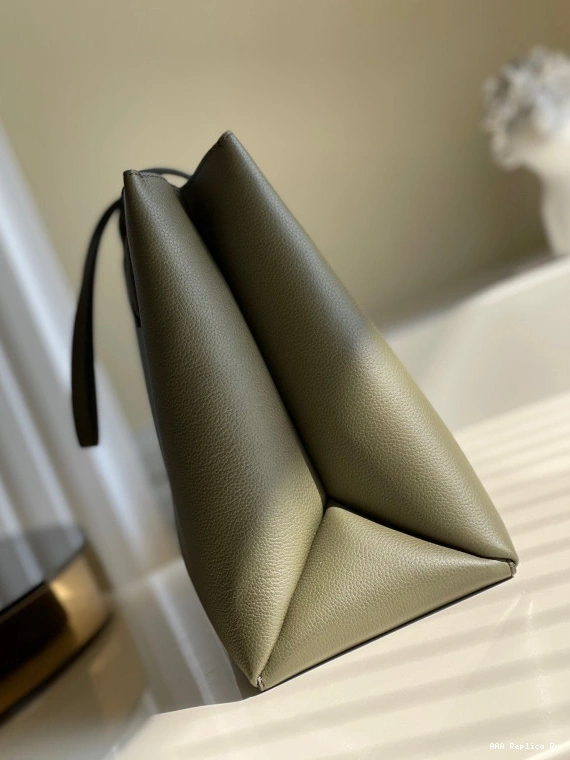 AAA Replica Ru LOCKME VUITTON LOUIS SHOPPER 0803